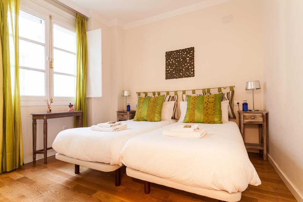 City Rooftop Paradise - Space Maison Apartments セビリア 部屋 写真